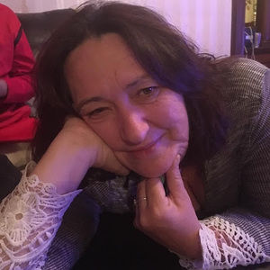 Meet your Posher, Connie